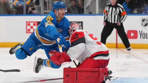Kochetkov makes 24 saves to help the Hurricanes beat the Blues 4-0