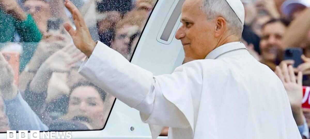 Pope's South American trip to go ahead as planned after lung cancer surgery