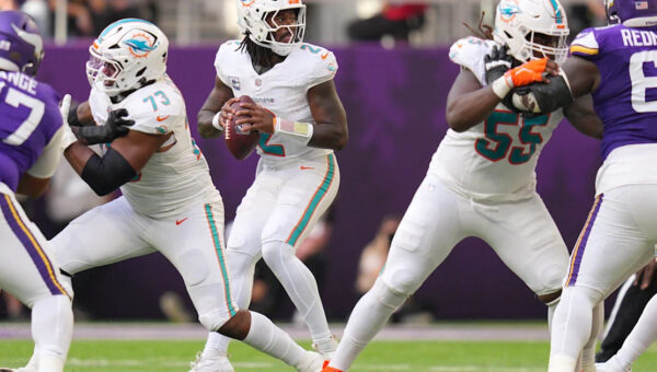 Miami Dolphins overreaction Monday: Ollie Gordon RB1?