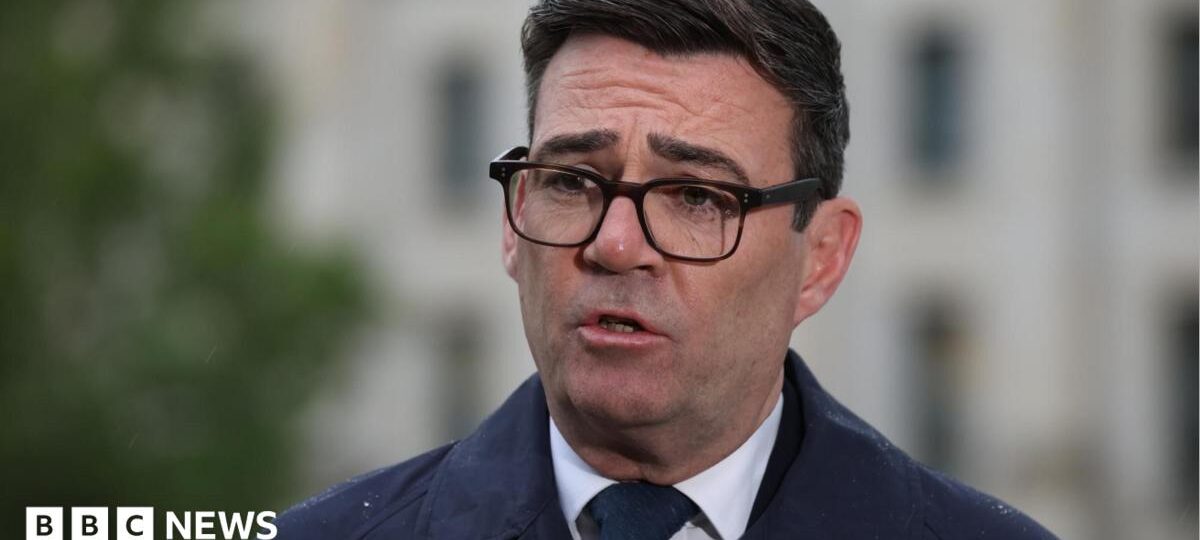 Burnham open to 'honest discussion' on EU free movement