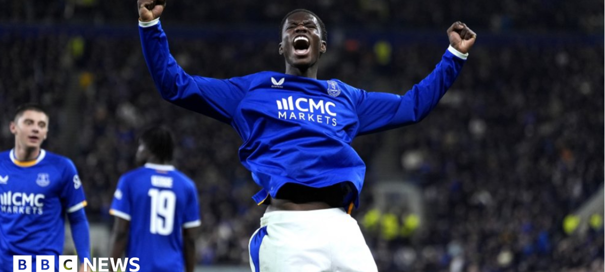 Everton striker's relief family not home during burglary