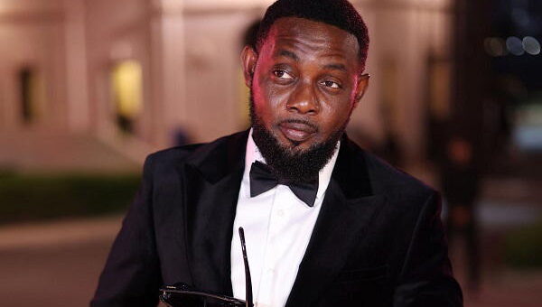 AY apologises after payment dispute disrupts UK comedy show