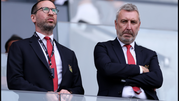 Man Utd urging patience with summer signing who ‘struggled’ in Como – Will he prove doubters wrong?