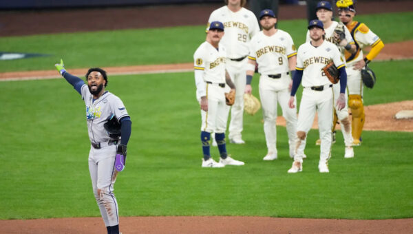 World Series 2026: Dozens of people exit field after Brewers' game-ending double play is overturned on review