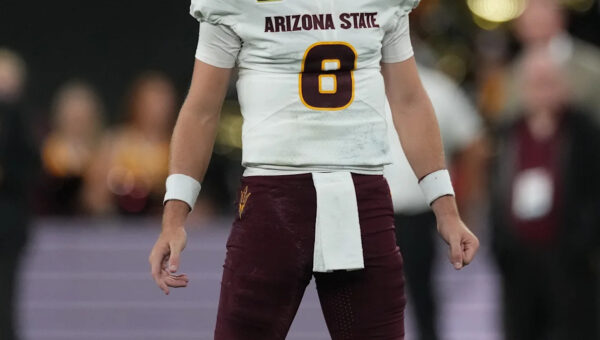 Cardae Mack runs for 154 yards and 2 touchdowns, Arizona State grinds out 30-12- win over Hawaii