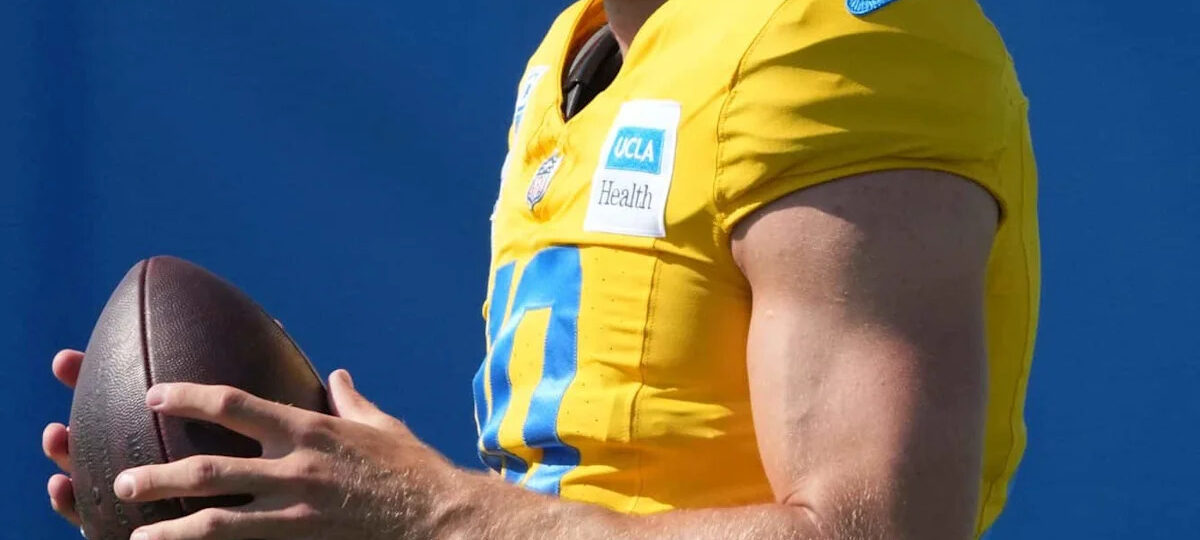 Justin Herbert Among Bottom-5 QBs in Power Rankings Amid Chargers’ Struggles