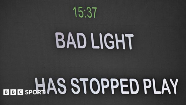 New rule, no change – has cricket missed a trick again with bad light?
