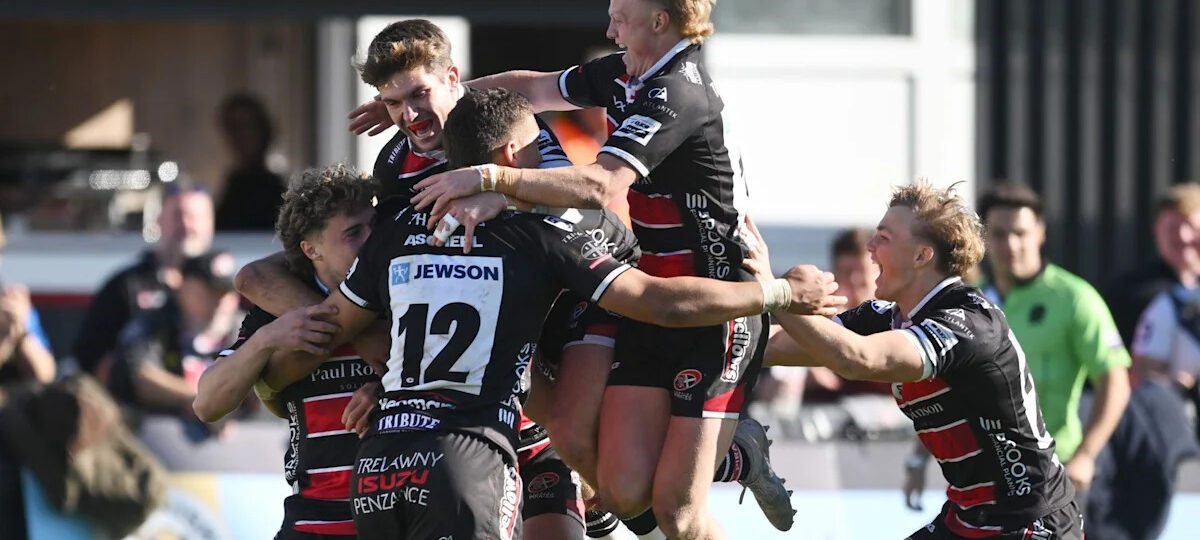 Cornish Pirates beat Chinnor to stay perfect at home
