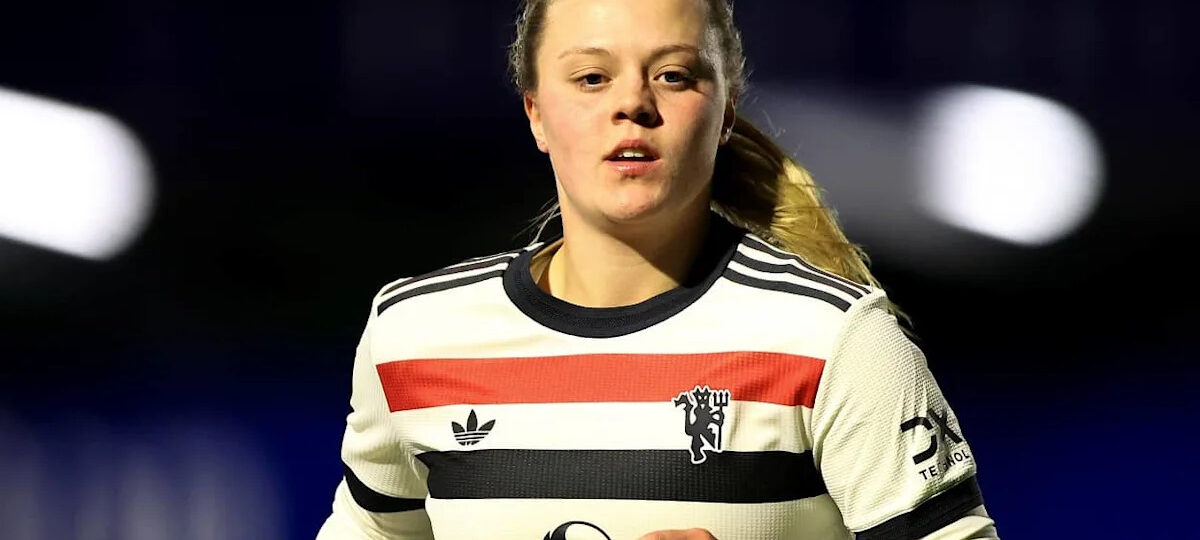 Video: Jess Simpson wins club award for outstanding efforts in Players’ Cup
