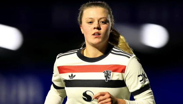 Video: Jess Simpson wins club award for outstanding efforts in Players’ Cup