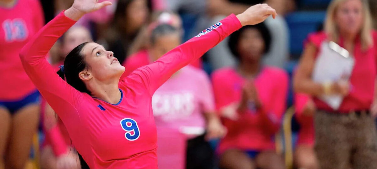 Clemens' McKenna Gobin selected E-N volleyball Player of the Week