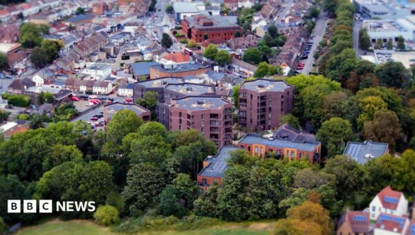 London housing project wins top architecture award