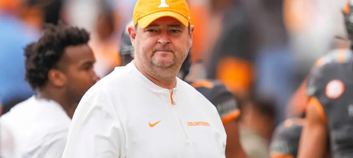 Tennessee QB change: George MacIntyre to make first career start vs. Arkansas