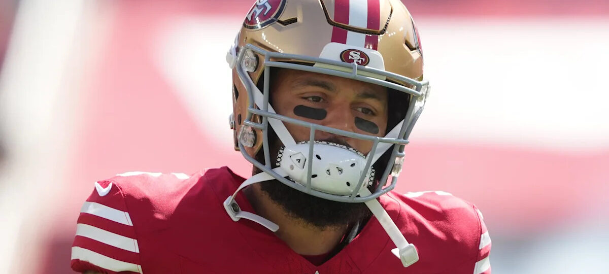49ers WR Mike Evans exits early with injury vs. Commanders