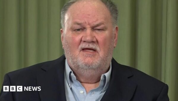 Philippine police obtain warrant to search Thomas Markle’s devices