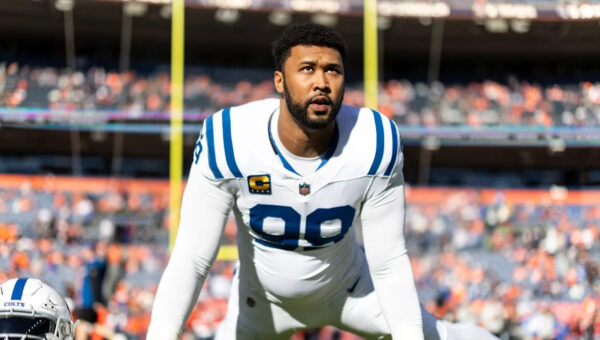 49ers agree to acquire DeForest Buckner from Colts