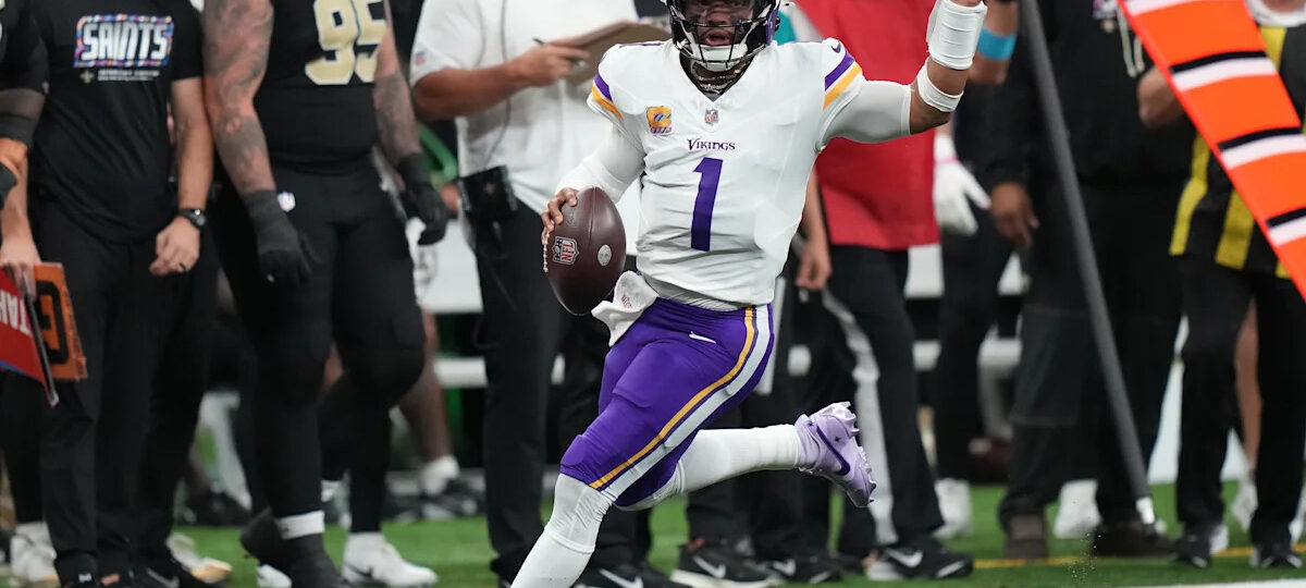 Vikings playing keen game of keep-away, with hefty possession time and NFL's top turnover rate