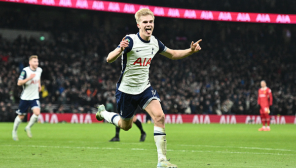 Bergvall linked with January exit despite new Tottenham deal