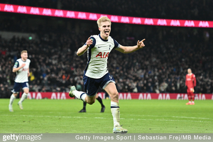 Bergvall linked with January exit despite new Tottenham deal