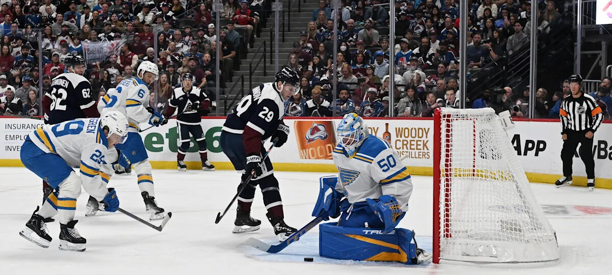 Necas and Roy score quick goals as the Avalanche rout the Blues 6-1