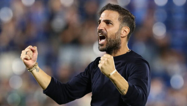 Cesc Fabregas: Showdown looming with “serious option” to replace Michael Carrick as Man United boss