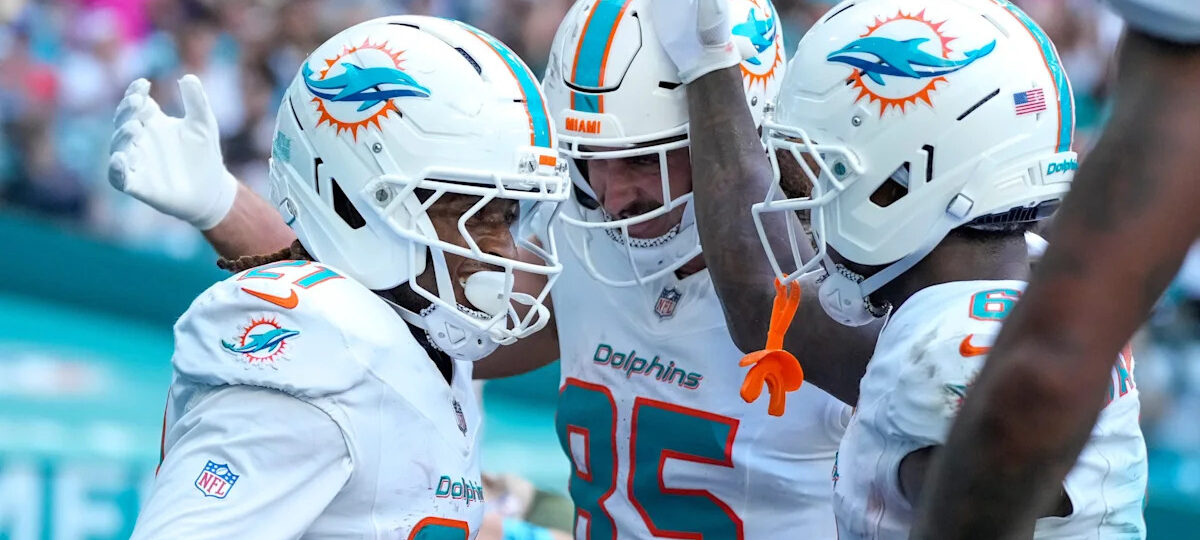5 NFL Teams That Need to Admit the Truth and Become Trade-Deadline Sellers