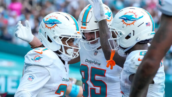 5 NFL Teams That Need to Admit the Truth and Become Trade-Deadline Sellers