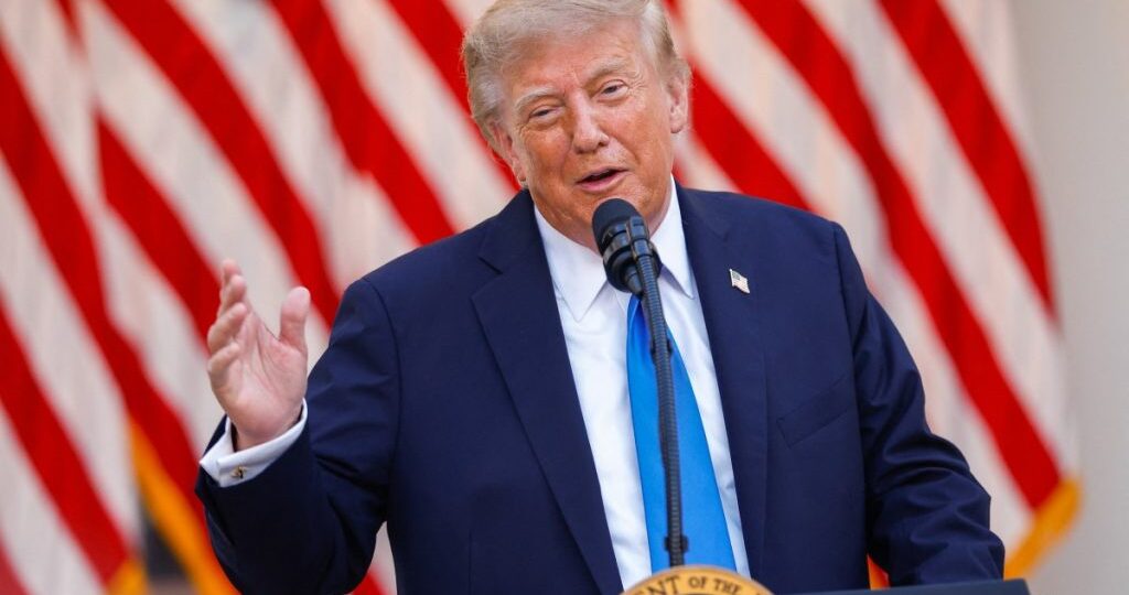 Trump lifts some Canada tariffs ahead of midterms