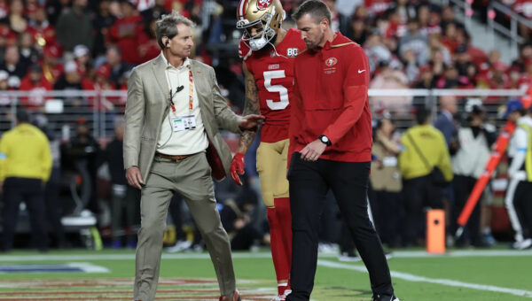 49ers star WR Mike Evans limps off early vs. Commanders with Achilles injury