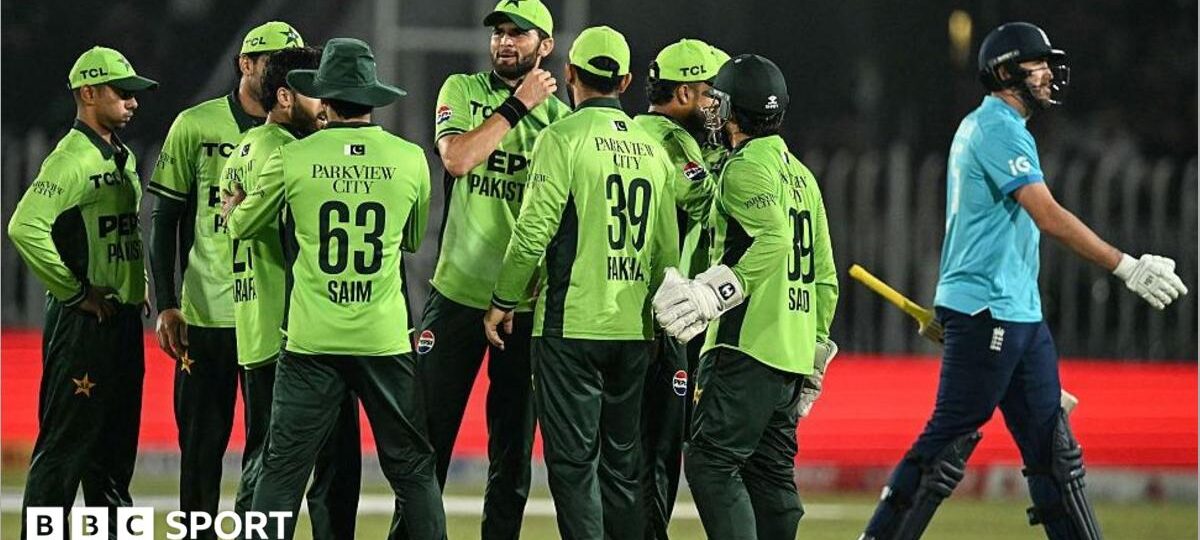 Sloppy England start winter with Pakistan defeat