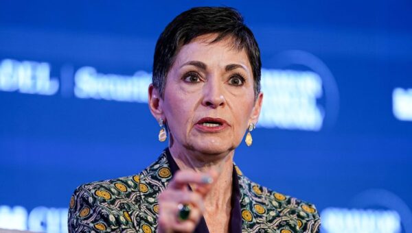 The CEO of Edward Jones said one risky decision made her career take off