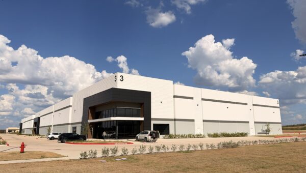 Ambrosia Energy will build a 10 GWh factory in Texas to make batteries for off-grid data centers