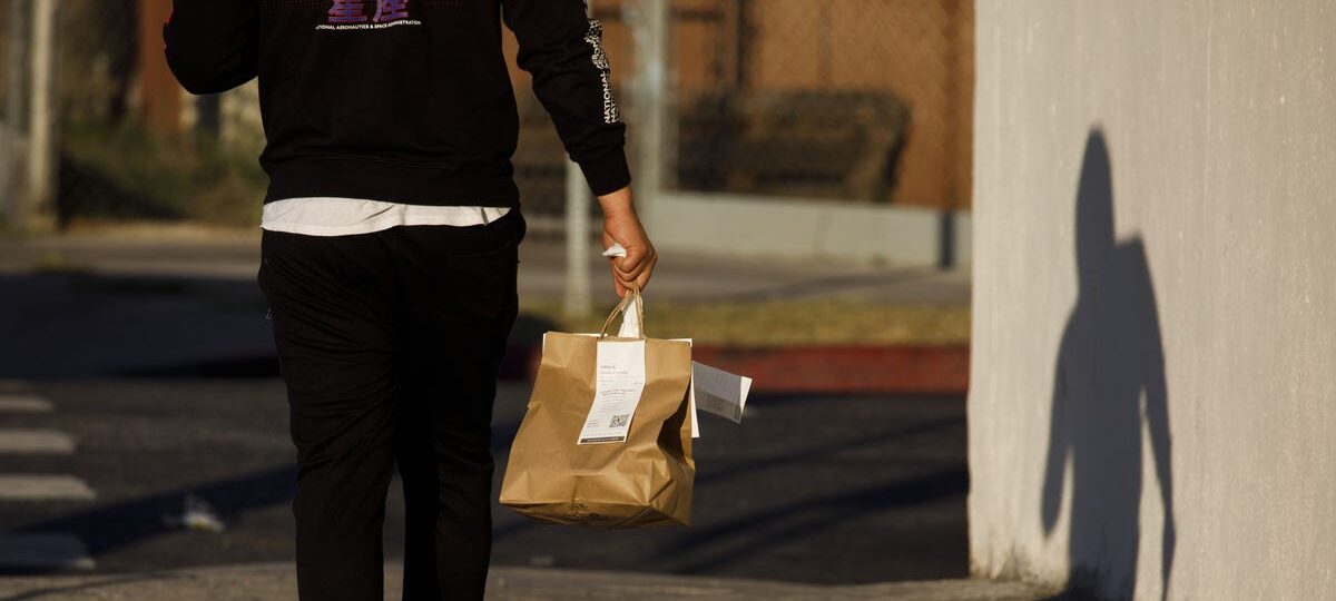This new food delivery service is trying to take on DoorDash and Uber Eats by offering no menu markups