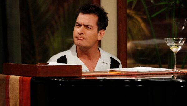 Two And A Half Men’s Original Choice To Replace Charlie Sheen Was Better Than Ashton Kutcher