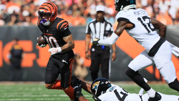Chase Brown more involved in pass game in Week 4