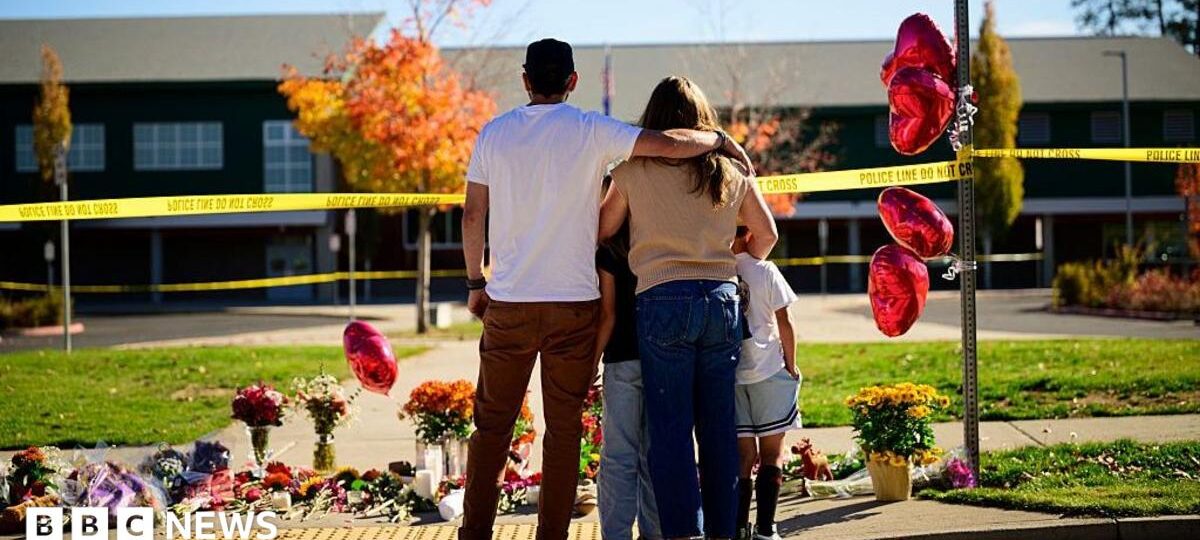 Oregon teacher fought school attacker before armed dad shot suspect 'multiple times'