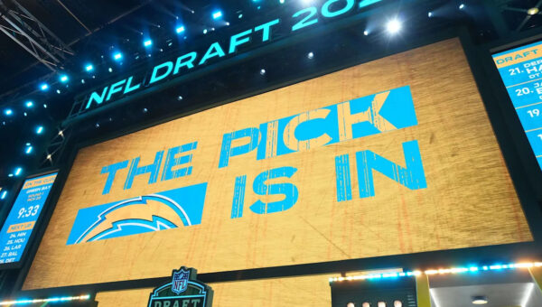 Chargers take sole control of No. 1 pick following Week 7 upset