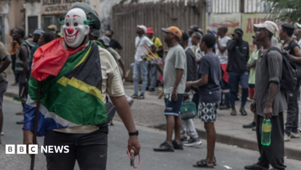 Crowd of 50 beats foreigner to death in South Africa