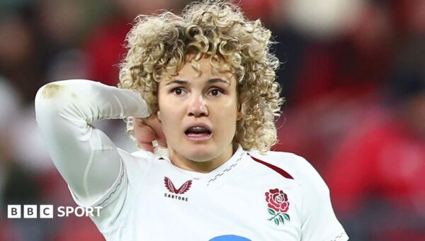 Kildunne drops to bench as England ring changes