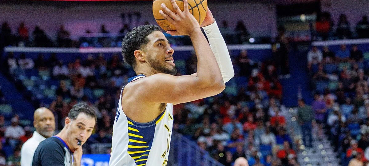 Tyrese Haliburton, Derik Queen have to be separated after verbal altercation in Pacers-Pelicans