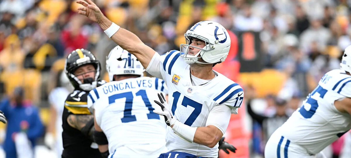 Daniel Jones fully practices