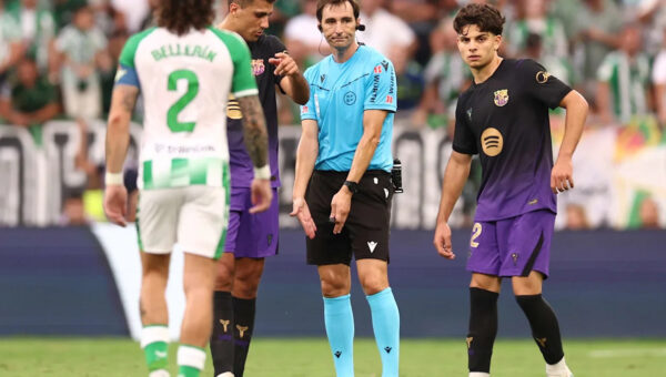 Real Madrid fans in fresh ‘Negreira League’ claims after Real Betis wondergoal disallowed vs Barcelona