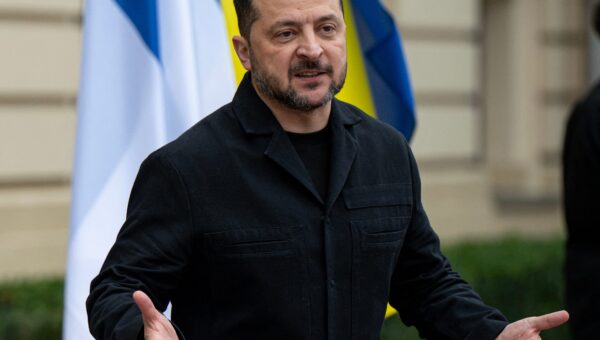 Zelenskyy says Starlink is working again in Ukraine and thanks Americans who 'took this seriously'