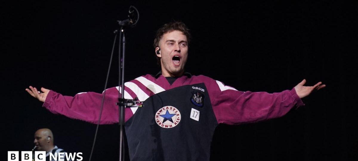 Sam Fender calls out ticket prices ahead of tour