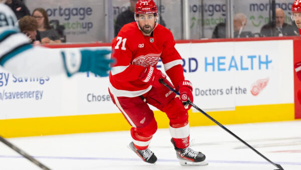 Dylan Larkin ongoing trade stalemate has Detroit Red Wings in a bind