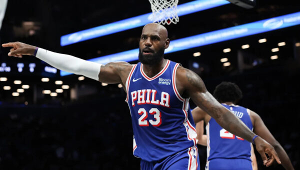 Is LeBron James playing tonight? Sixers projected starting lineup vs. Knicks