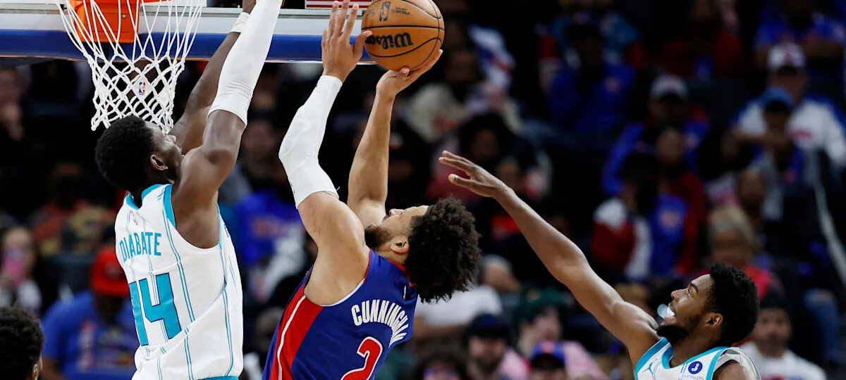 Cade Cunningham scores 30 points to help the Pistons hold off the Hornets, 97-89