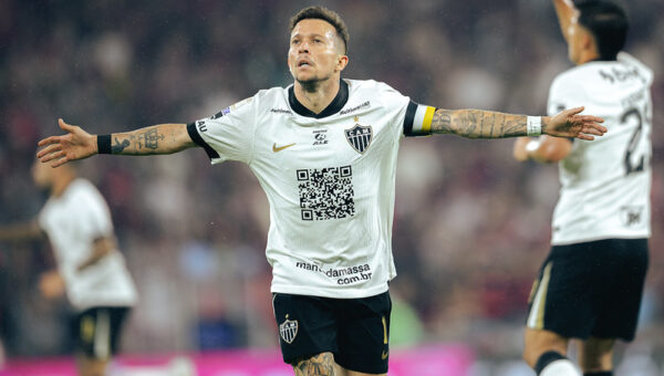 QR code on shirt boosts Manto da Massa sales by 351%