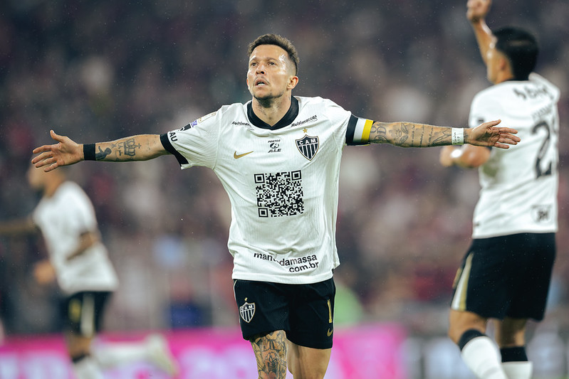 QR code on shirt boosts Manto da Massa sales by 351%