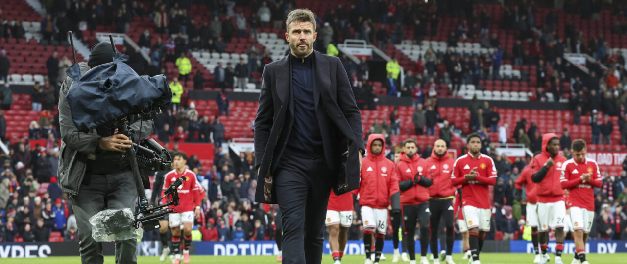 Manchester United could look to former Premier League coach as Carrick replacement